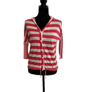 WOMEN’S pink & white striped hoodie with drawstring hem.
Size XS - Like new.